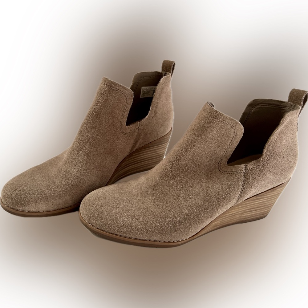 TOMS Kallie Wedge Ankle Bootie Taupe Suede Slip On Size 10